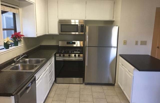 23 Welch Ln Unit 3 - 23 Welch Lane, Ione, CA 95640