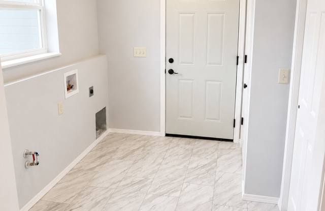 2485 Chestnut Drive Gallery 4