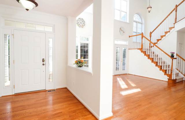 21817 WINGFOOT COURT Gallery 4