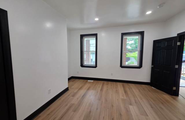Fully Updated 4 bedroom 1.5 bath house for rent Gallery 3
