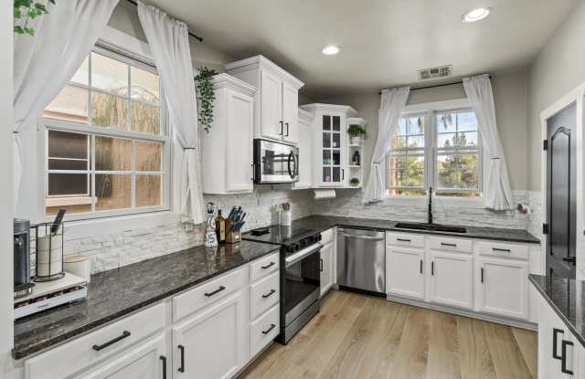 2791 South Balsam Drive Gallery 1