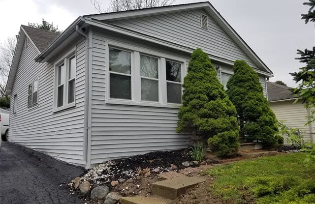 763 S WINDING - 763 South Winding Drive, Waterford, MI 48328