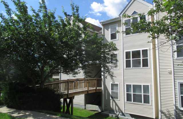 Charming 2 Bedroom/2 Bathroom Apartment in Halethorpe, MD! photos photos