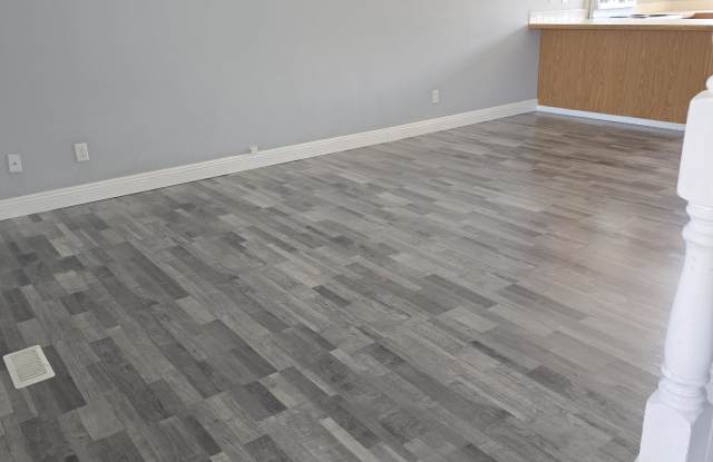 1265 Northeast del Rio Avenue - 1 photos photos