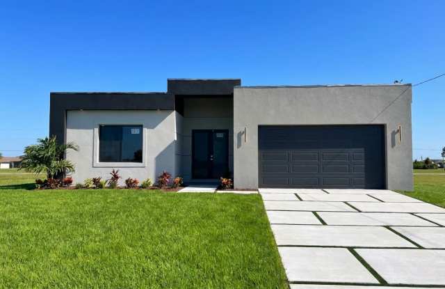 4114 Northwest 38th Streetclientes@realtymiamigroup.com photos photos