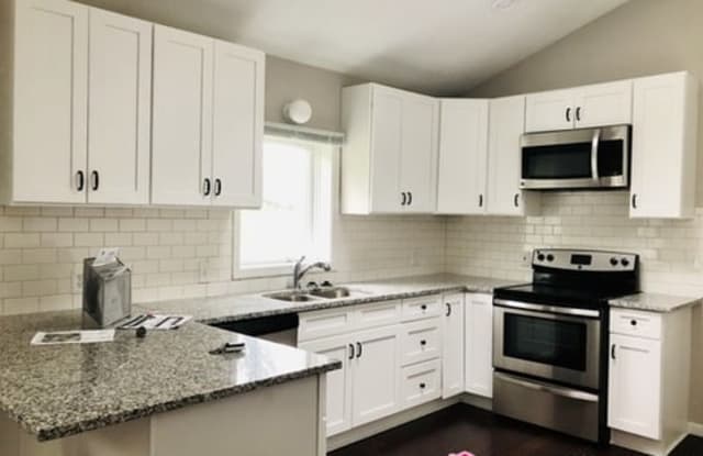 18618 Excelsior Boulevard - 18618 Excelsior Boulevard, Minnetonka, MN 55345