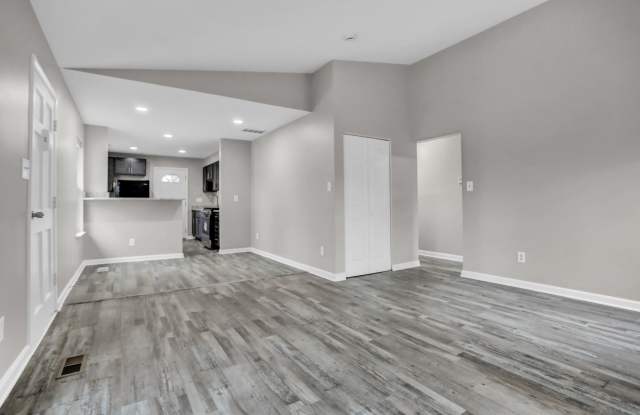 Beautifully 3-Bedroom Home with Deck, Carport & Fenced Yard in Catonsville! Gallery 4