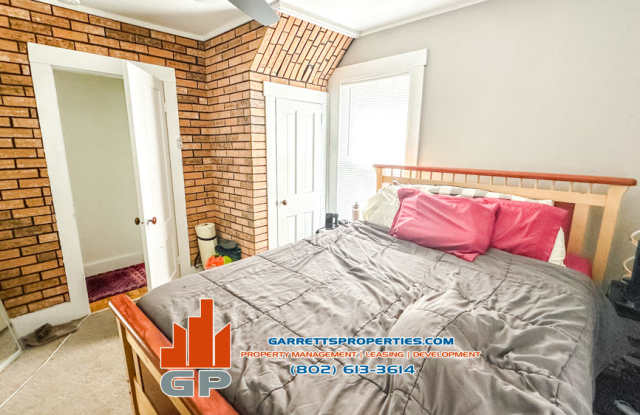 92 Maple Avenue - 2 photos photos