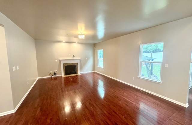 537 POTOMAC ROAD photos photos