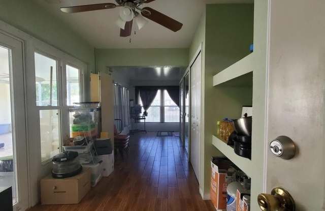 3004 SE Suntan Court SE Gallery 4