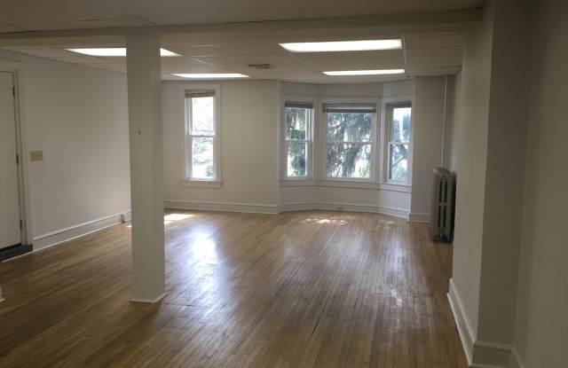 1041 S. QUEEN ST. APT. 2 YORK, PA 17403 photos photos