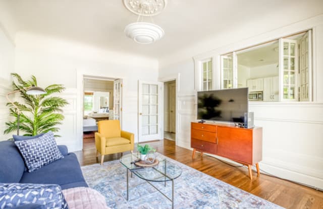 4424 18th St - 4424 18th Street, San Francisco, CA 94114