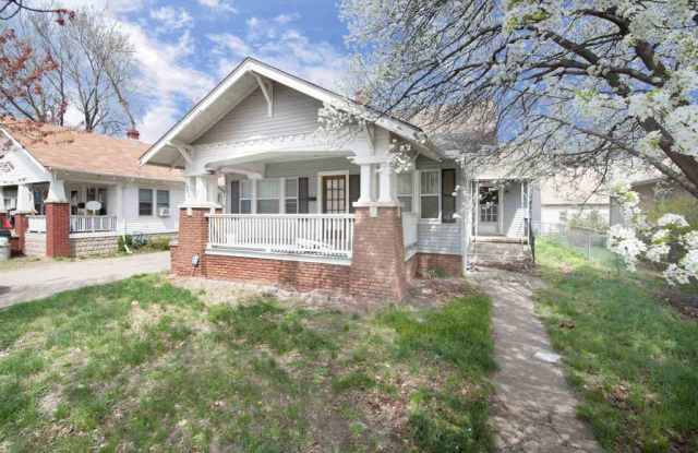 1708 West Maple Street Gallery 2