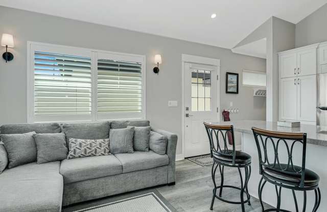525 C Avenue photos photos