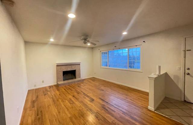 3 bed / 2 ba house - Tierra Buena Area/ Yuba City - 1686 Hooper Road, Yuba City, CA 95993