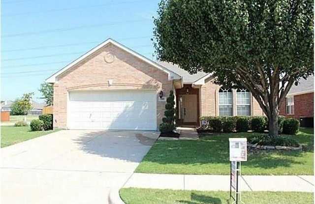 1101 Eastwick Drive - 1101 Eastwick Drive, Arlington, TX 76002