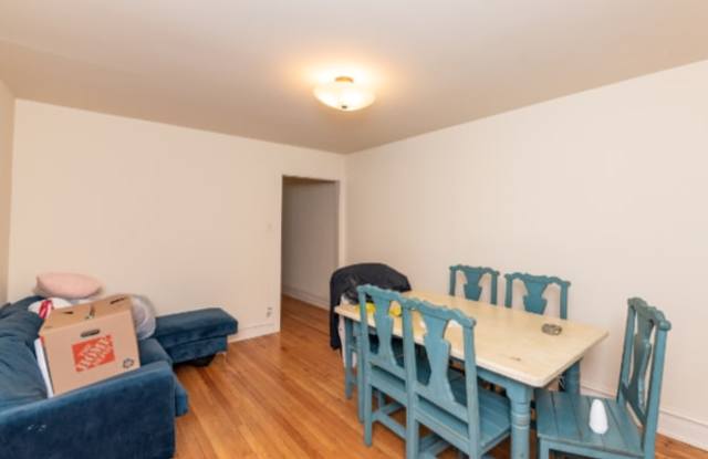 3413 North Elaine Place Gallery 3