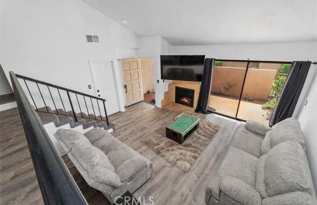 18415 Collins Street photos photos 18415 Collins Street photos photos