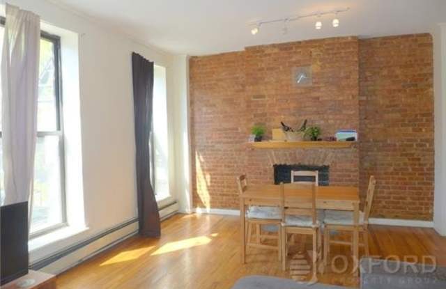 686 9th Avenue Gallery 2