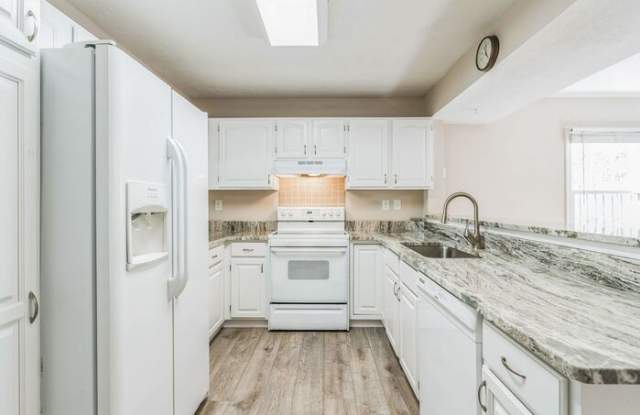22119 Saint Josephs Circle Gallery 3