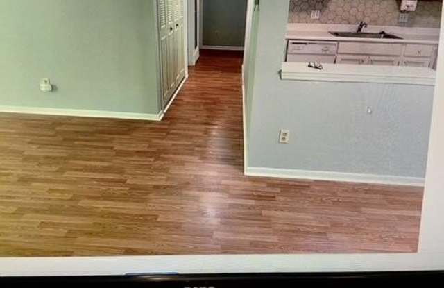 35980 Ann Arbor Trail Gallery 4