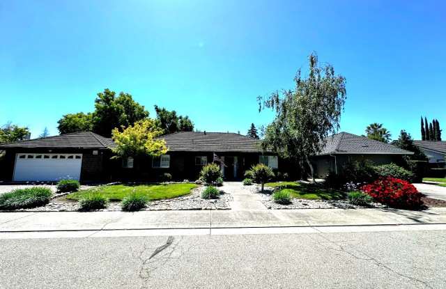 2616 Meadow Lake Dr photos photos