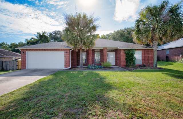 Pet Friendly Home Available July 22nd! photos photos