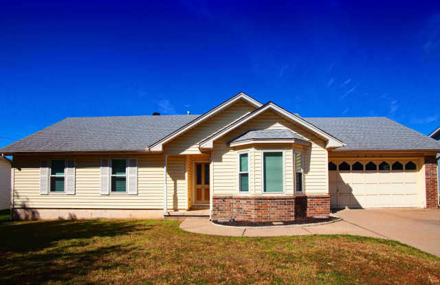 2000 Lessel Drive - 2000 Lessel Drive, Jacksonville, AR 72076