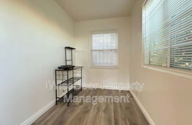 6205 Alamo Ave. Gallery 2