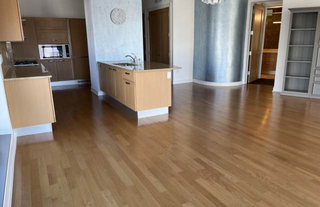 Beautiful 2 Bedroom Condo in Whitefish Bay photos photos