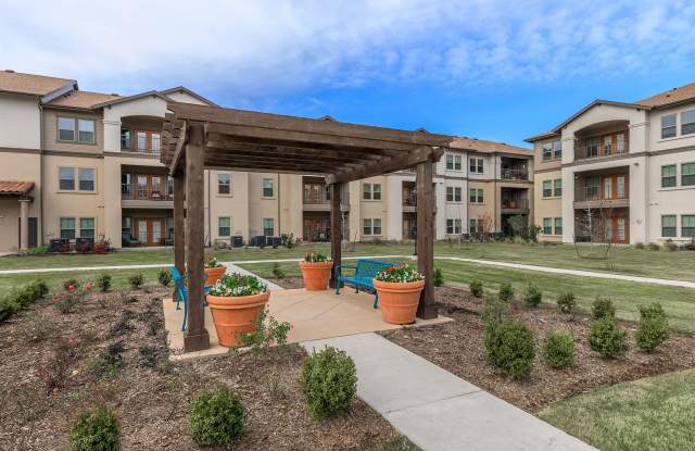 Connally at Clear Creek 55+ Apartments Gallery 3