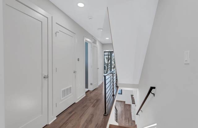 911 I Street Northeast Gallery 2