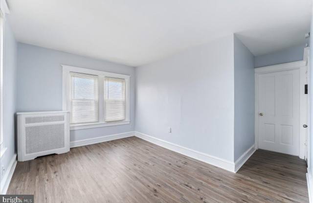 351 S SPRINGFIELD ROAD - 351 South Springfield Road, Clifton Heights, PA 19018