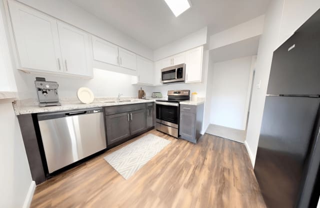 Lawrence Landing Apartments photos photos