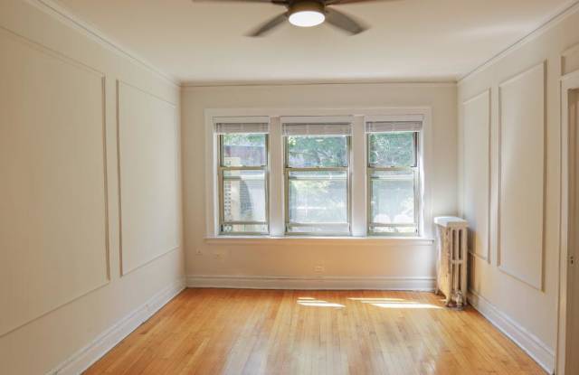 5726 South Blackstone - 5726 South Blackstone Avenue, Chicago, IL 60637