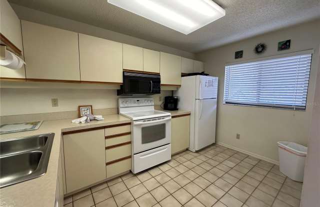 5620 ASHTON LAKE DRIVE Gallery 3