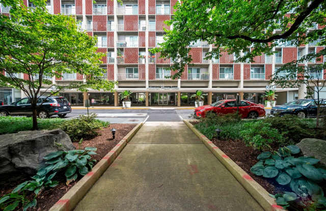 Available Now! Electric, Gas and Water included in Rent! Spacious Studio in an Amenity Rich Building Near the New Wharf and Nats Park! photos photos