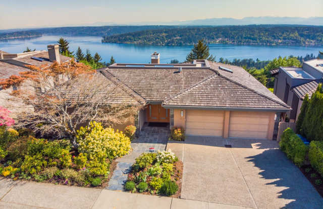 4544 177th Ave SE - 4544 177th Avenue Southeast, Bellevue, WA 98006