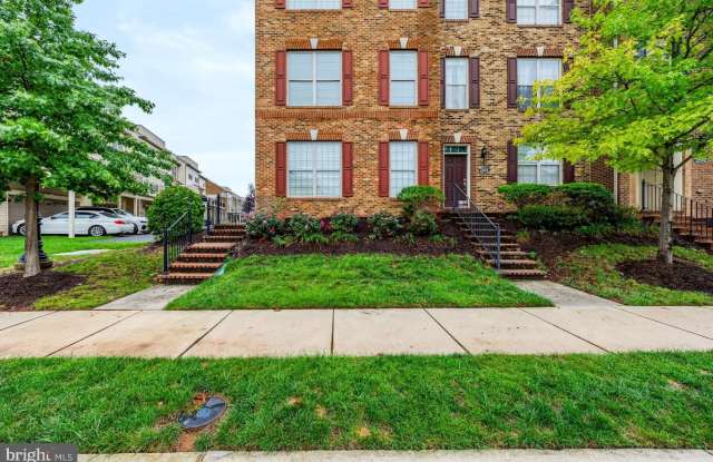 22603 WILLINGTON Square Gallery 3
