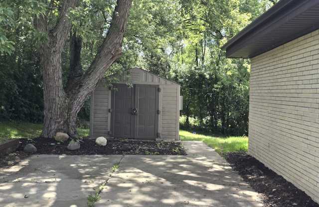 15945 Smith Drive Gallery 2
