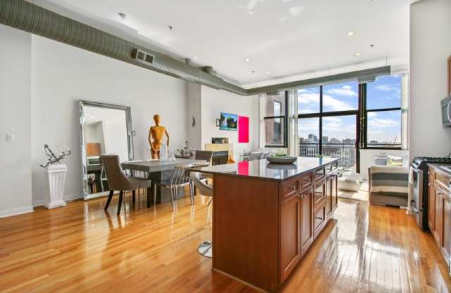 547 South Clark St. photos photos