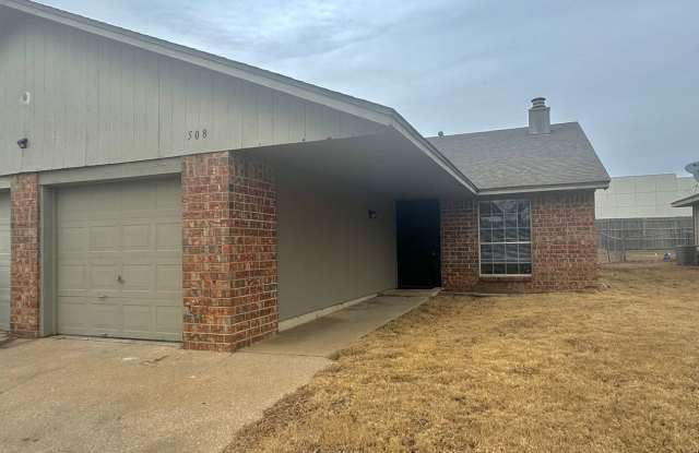 Cute 3 bedroom 2 bathroom Duplex In Broken Arrow! photos photos