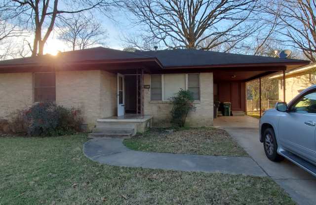 3BR 1BA House Gallery 4