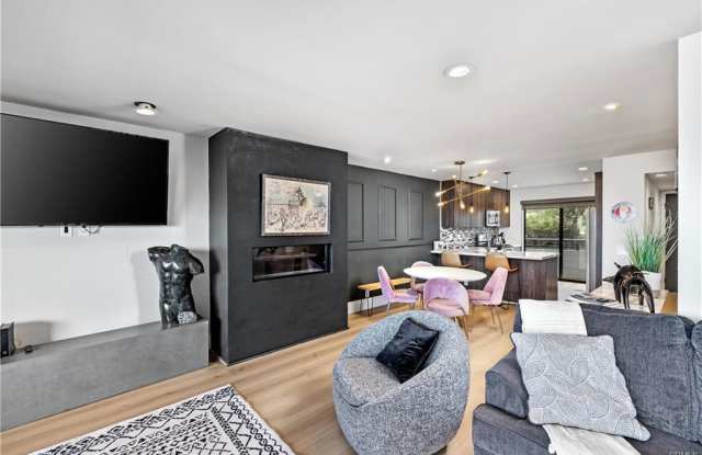 419 Camino de las Colinas Gallery 2