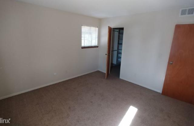 1830 S Pitkin Cir A Gallery 3