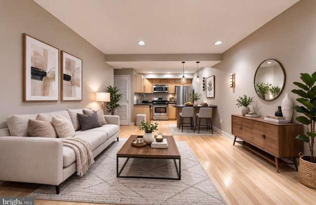 6 RHODE ISLAND Avenue NW unit: 2 photos photos