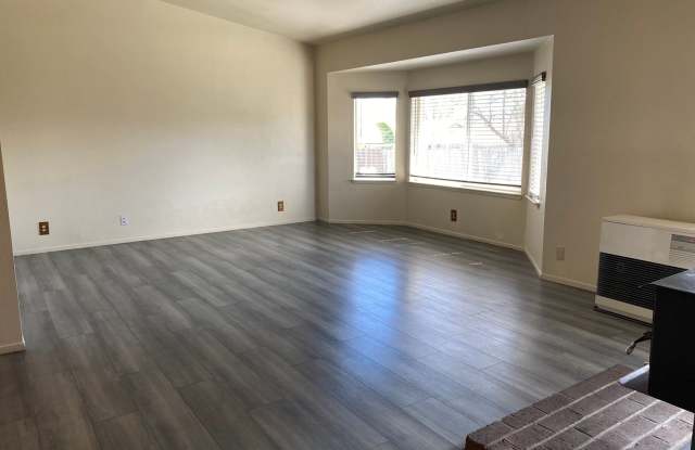630 Cameron Way Gallery 3