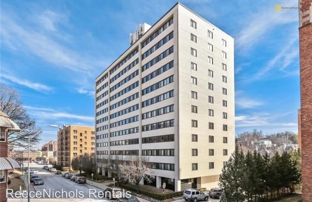 803 W 48th Street #1206 - 803 W 48th St, Kansas City, MO 64112