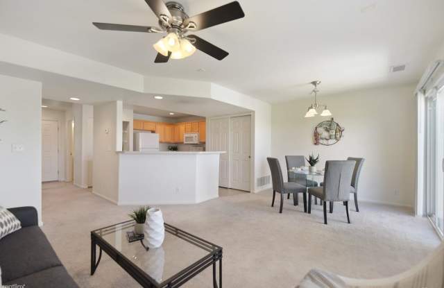 5895 Biscay St Unit D Gallery 2