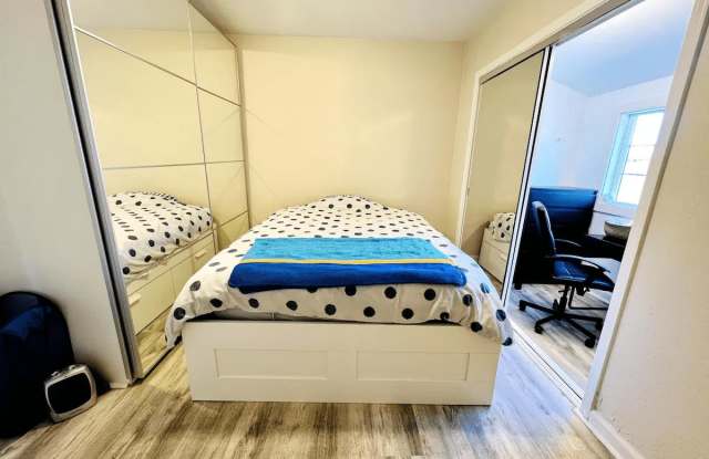 2301 Poplar Ave - 2301 Poplar Avenue, East Palo Alto, CA 94303